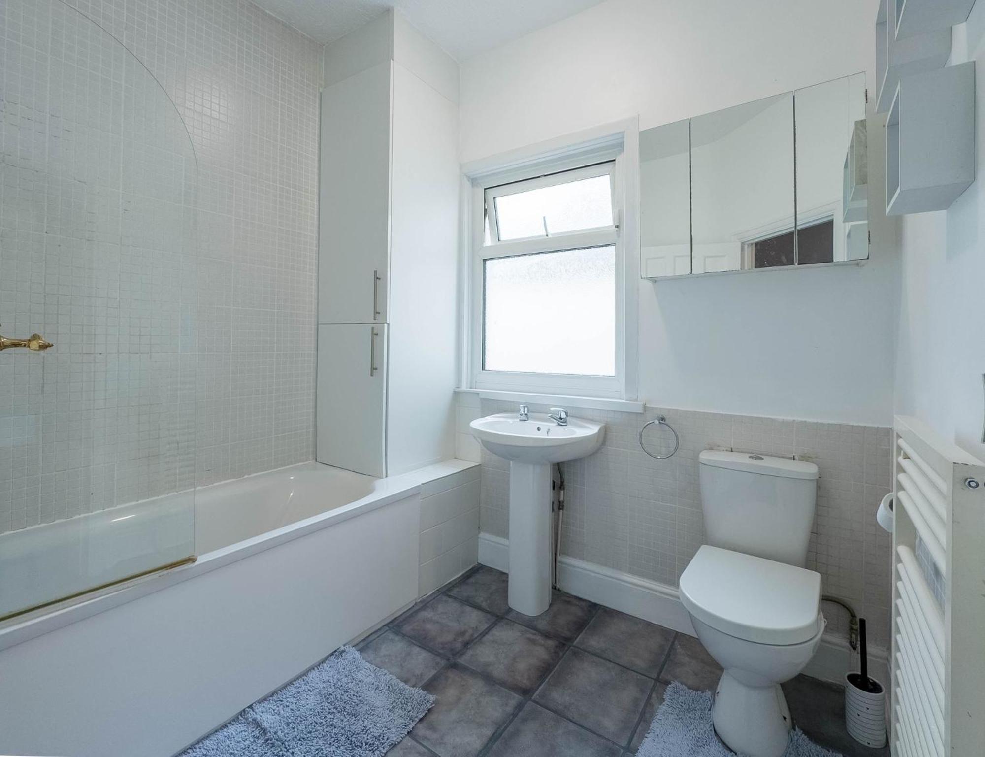 2 Bedroom Apartment Southend-On-Sea Exterior foto